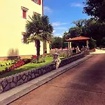 Apartman Hanka *