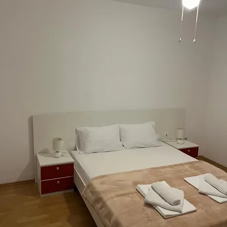 Hanka Apartman *