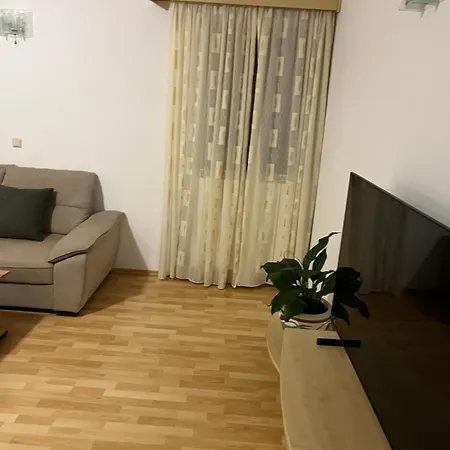 Apartman Hanka *